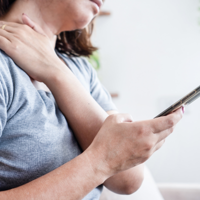 How Cervical Pillows Help Reduce Tech Neck in the Smartphone Era